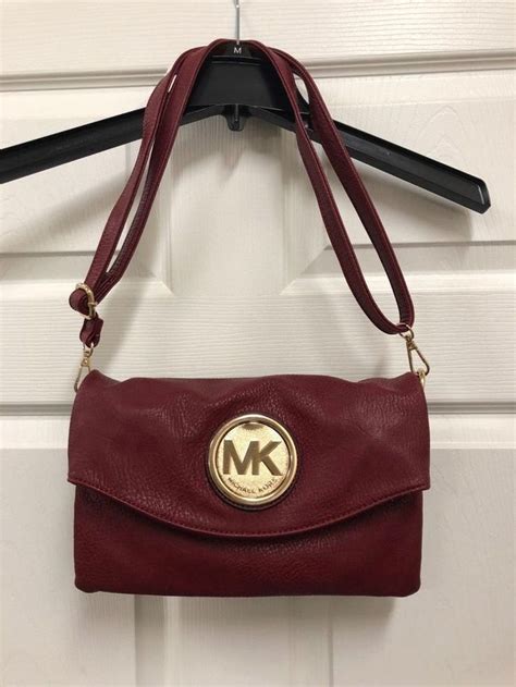 michael kors purse shoulder strap.